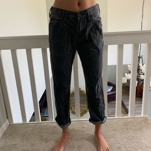 Black GUESS straight- leg jeans